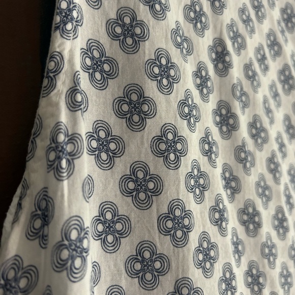 Elegant Blue and White Mini Dress - Picture 9 of 16